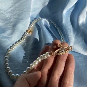 VW Inspired Pearl Necklace Choker